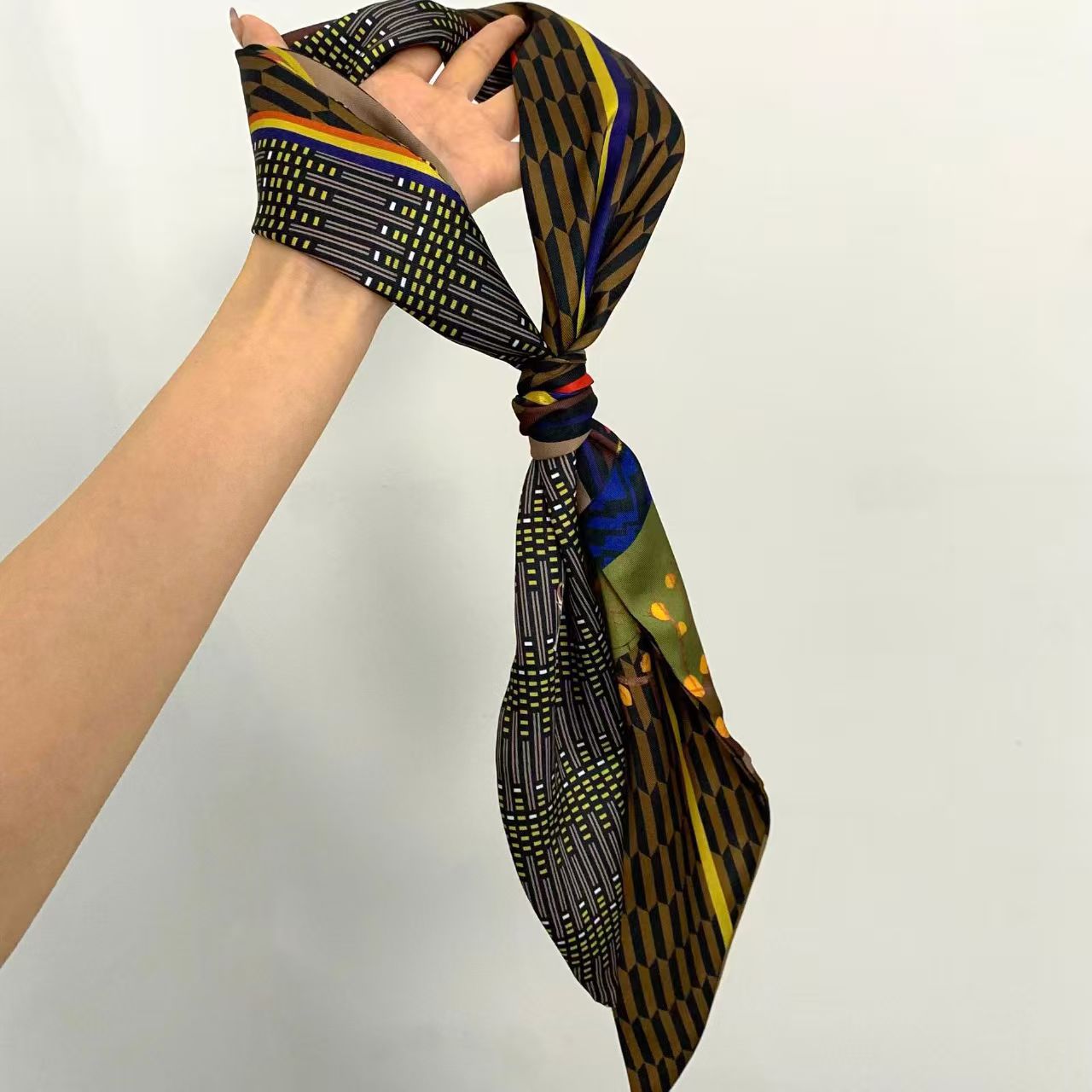 Lüks Baskılı Uzun Saç Kurdeles - Silk Neck Scarf incelemesi ve fiyatı